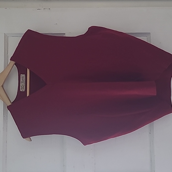 Braemar Red Wool V-neck Swester Vest - Picture 2 of 4